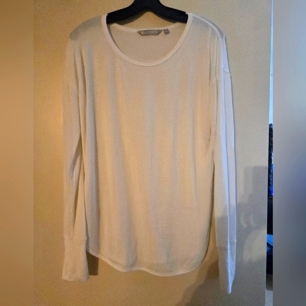 Athleta Long Sleeve Shirt/Sweater